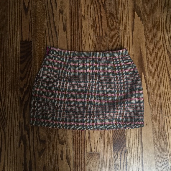 NWOT Forever 21 Plaid Skirt - Picture 2 of 4
